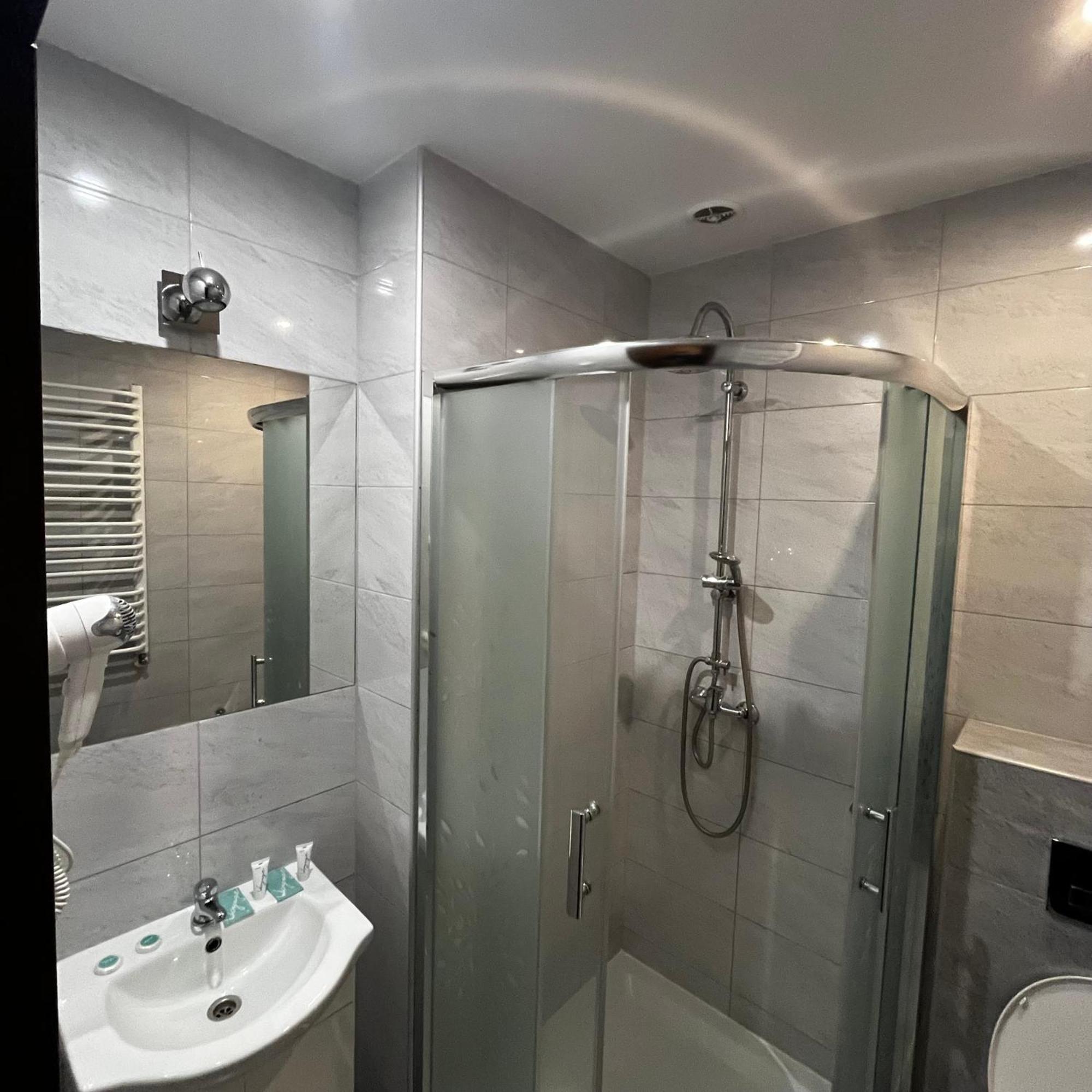 Valda House Otel Rybie Dış mekan fotoğraf